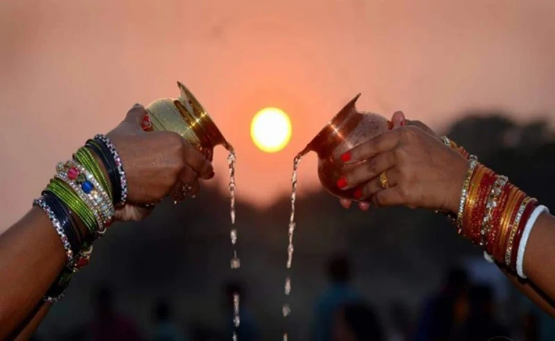 Kamar-Chhath-Puja-in-Hindi